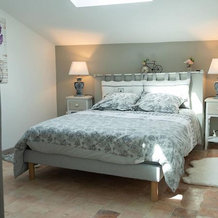 Le Lavandin Classe 3 Etoiles Riez Extérieur photo