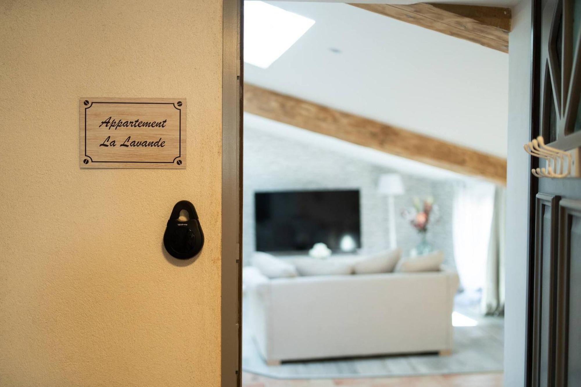 Le Lavandin Classe 3 Etoiles Riez Extérieur photo